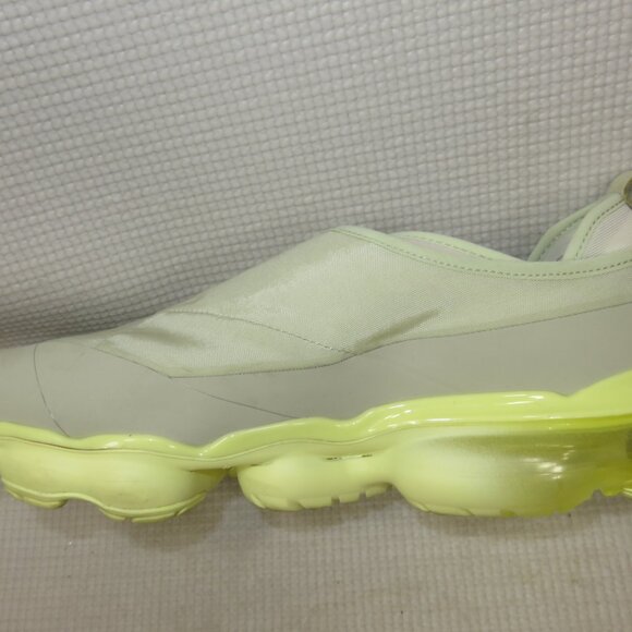 Nike Air VaporMax DZ7273-100 Shoes Light Stone Slip On Sneakers Mens Size 8.5 - Picture 9 of 11